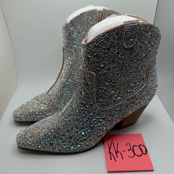 CUSHIONAIRE Women's Bravo Rhinestone Western boot +Memory Foam 10 SILVER NEW - Picture 3 of 7